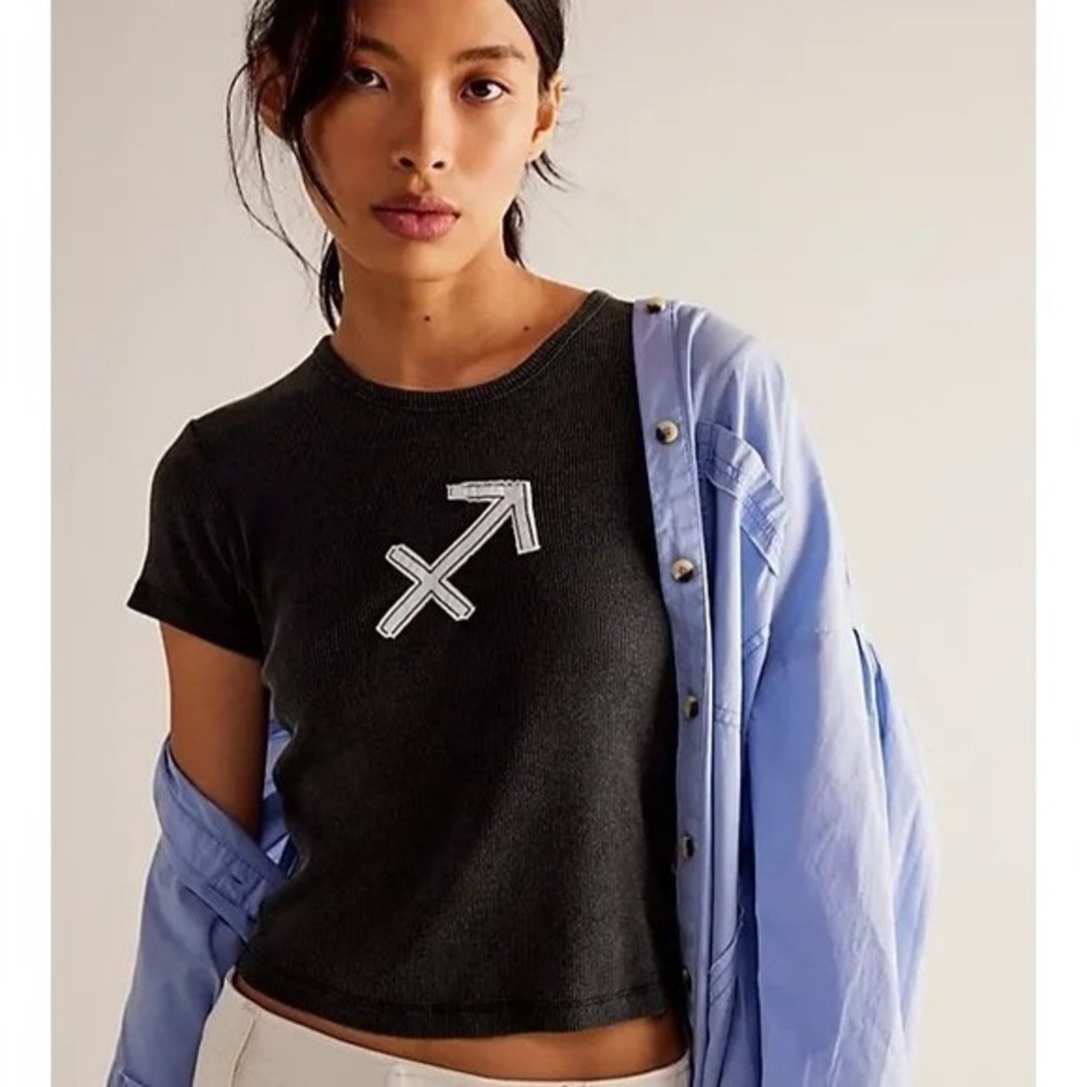 Free People x The Laundry Room Sagittarius Zodiac Ribbed Baby Tee Gray Small NWT